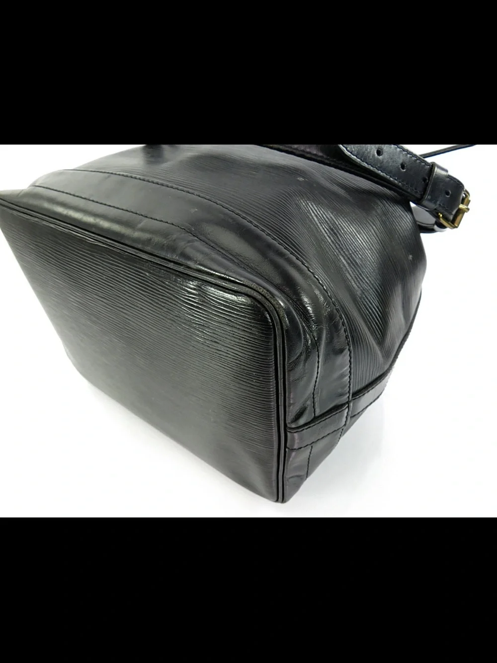 Louis Vuitton classic louis